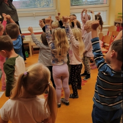 4b0feb0b-80e8-42ad-9acc-7153560675ab