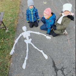 SPORTUJEME, HRAJEME SI