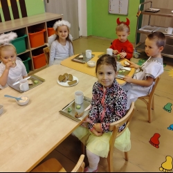 2e25786c-319c-4188-9d3d-6c9afe466703