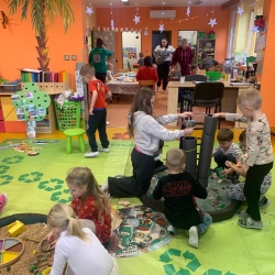 8e65e3c8-cf3c-424e-ad63-2fd2d62f2fec