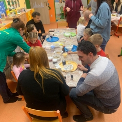 e1048295-bff3-44fe-a80a-43284dd4ea16