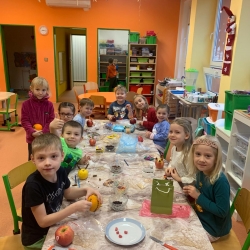 8d04fb60-3462-4aac-b5b4-2ebb121f5140