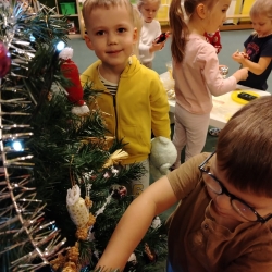 f8eb8827-29b2-4c96-a572-d028e4b9ae4f