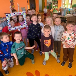 5de6a2c1-357a-4a2d-b721-aec6aa38e196