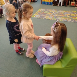 e260e851-5ad0-4aa7-ad0d-b1d226348411