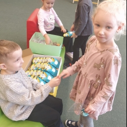 ed32ff44-7812-4ca2-bba1-bd0a8c09b91d