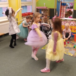 9a7bf5b7-62a0-486d-a60f-f9a914cb964e