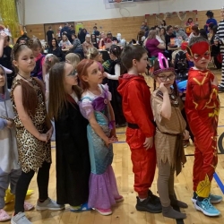 ca18ef63-331c-4777-b480-846f722ea1d8