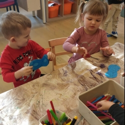 9533d405-0900-4c2f-be50-635c13e5d9b9