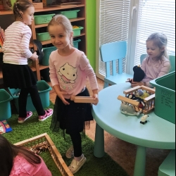 25010bd5-e695-440f-8c4d-19e53709cdc5