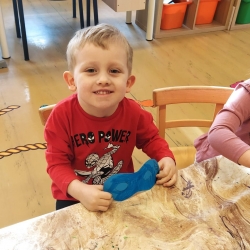 acce63c5-8e74-46c9-bdfa-739c9ddd2b61