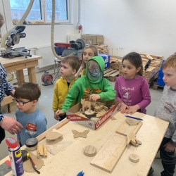 100424de-8e11-4feb-ac1a-521b7ba03c12