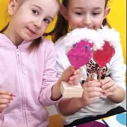 b5bdcaf8-642e-472e-8c4a-d73f64193907