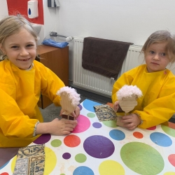 c7555086-1469-4299-a6f6-75885136c109