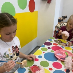 f6666e93-02f4-4fa6-a57c-9c686240443e