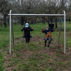 305daf49-273f-4a48-b4b7-96c94fbaa8c1