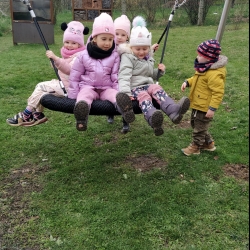 926f9e93-aaa2-4016-bad1-8c764e089625