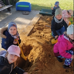 44fcc981-bef4-424b-bee1-50cf34c95367