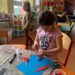 4a76210b-1d52-48d3-824b-6d8d309b8709